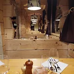 Hotel De L'ours *