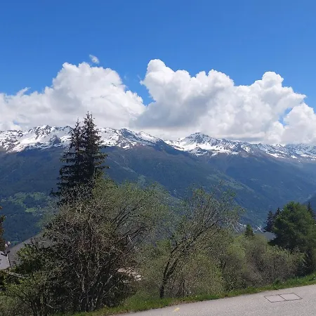 De L'ours Ξενοδοχείο