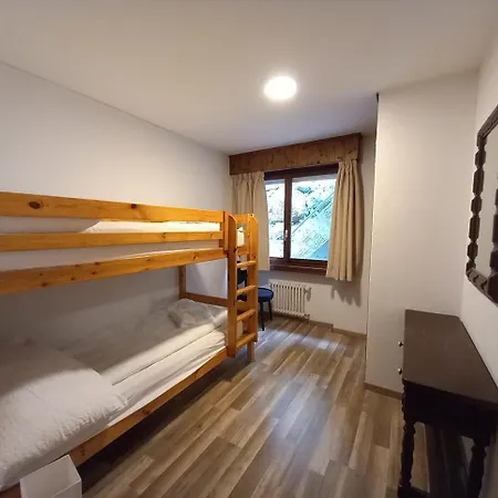 De L'ours ホテル レ・コロン